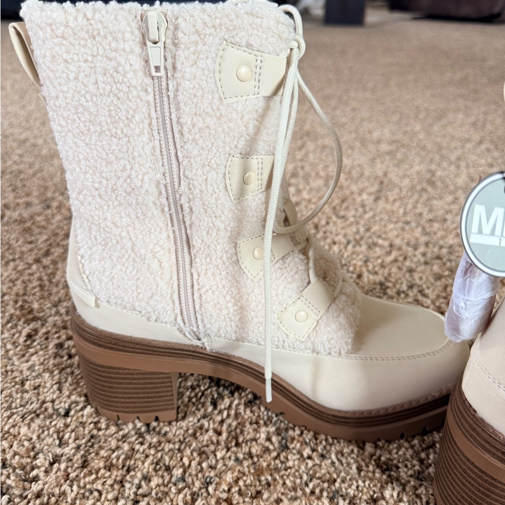 Mia Alpine Sherpa Boots - Picture 4 of 10